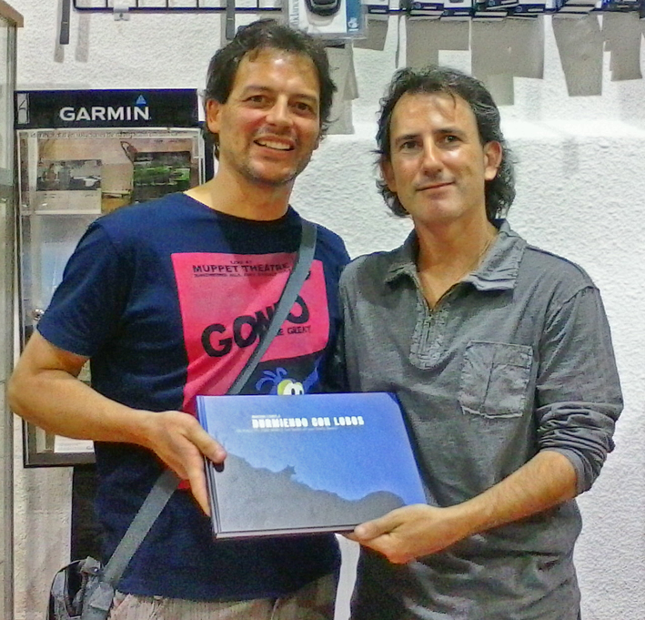 Durmiendo con lobos - Presentación