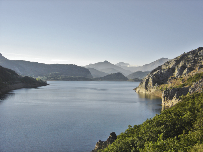 Embalse Barrios de Luna